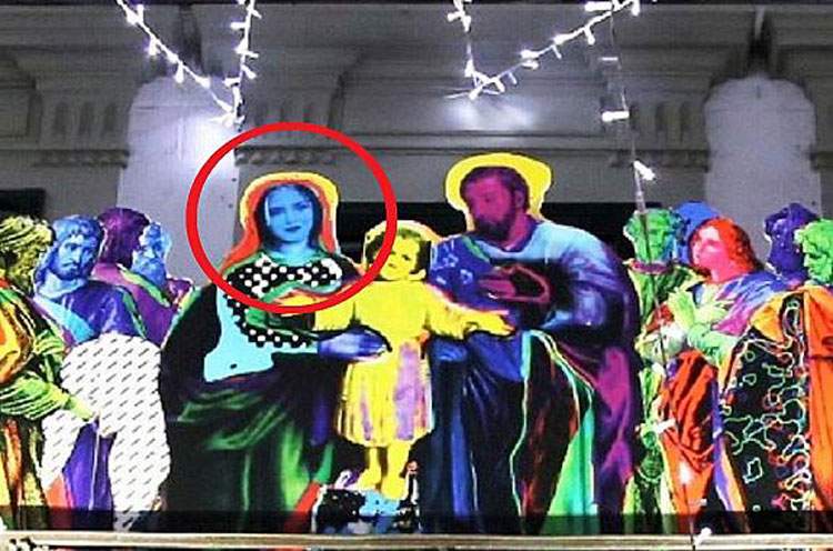 Pontedera, artista crea presepe dove la Madonna ha il volto della Ferragni: è polemica 