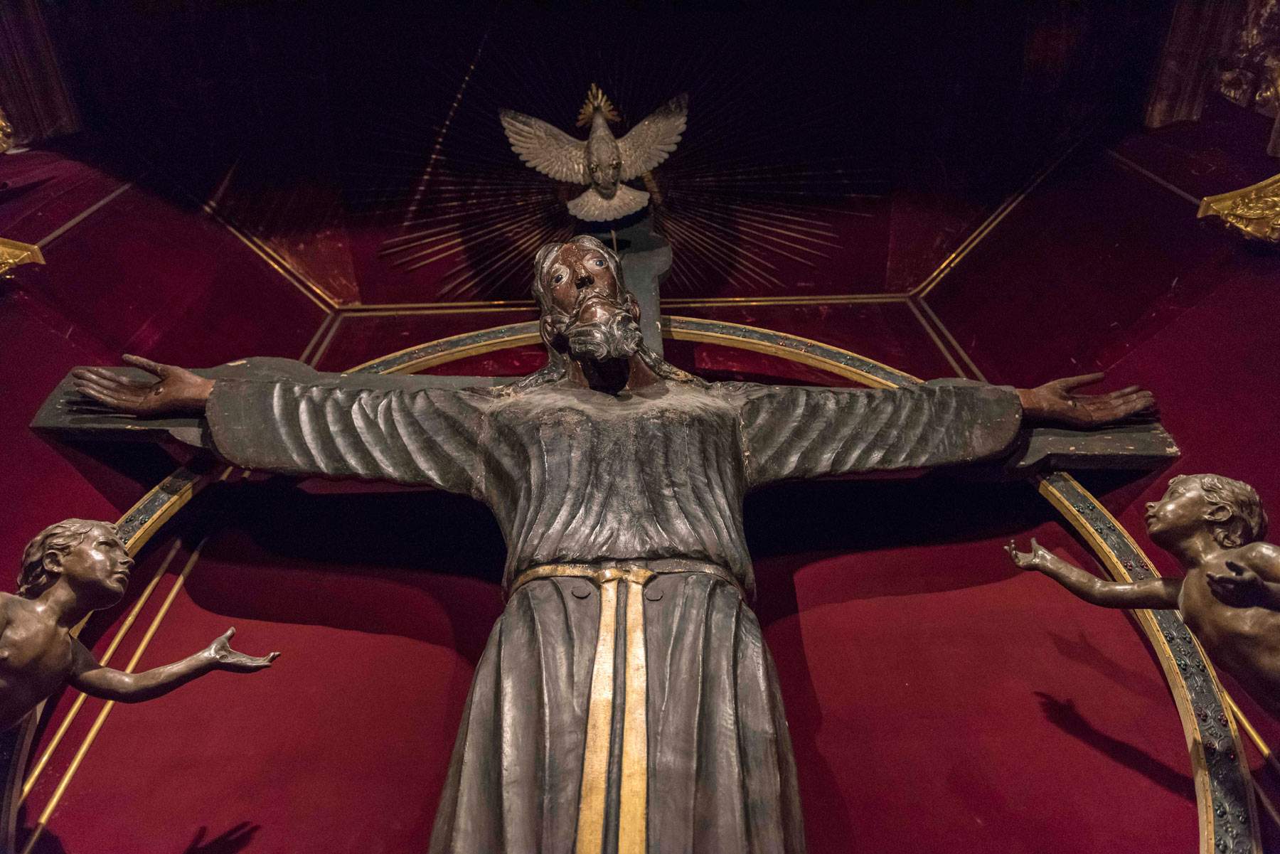 The Holy Face of Lucca, the cathedral's famous crucifix, will be restored