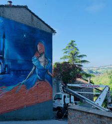 En Tuscia hay un pueblo de cuento decorado con obras de arte callejero