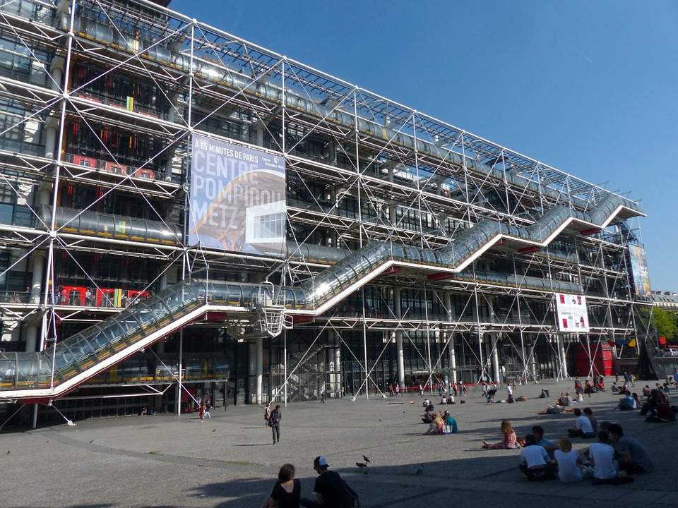 Paris, le Centre Pompidou fermera ses portes pendant trois ans (2023 à 2026) pour des travaux de rénovation.