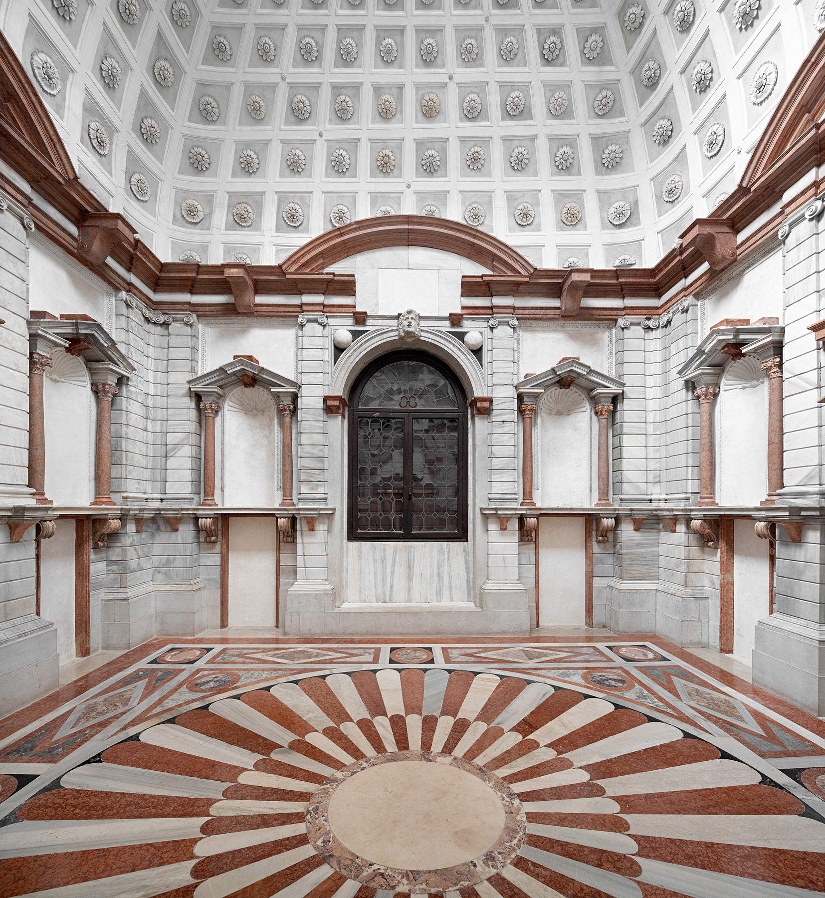 La Tribuna Grimani vuota
