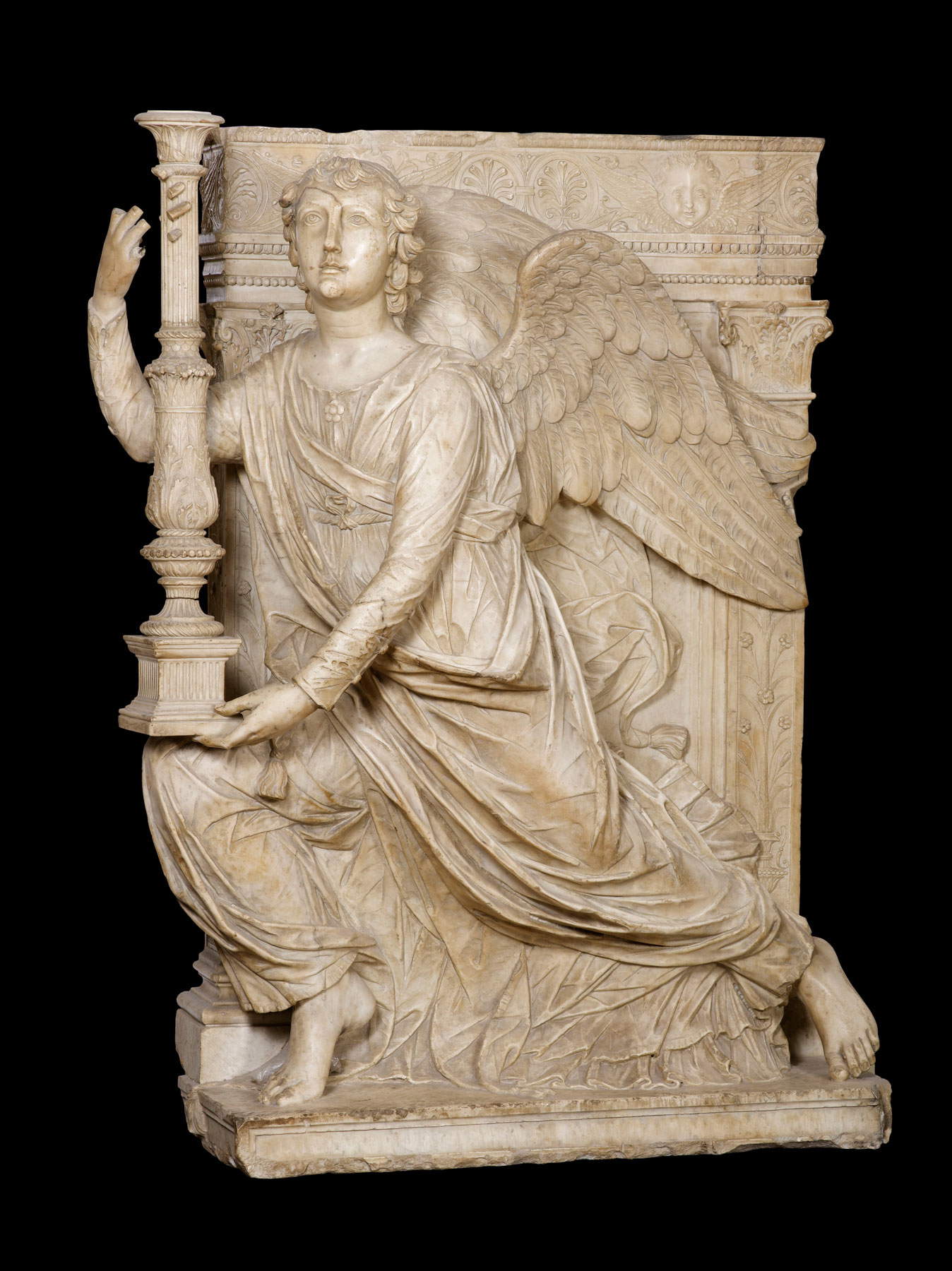 Angelo Dossena, Angelo portacero (1920er Jahre; Venedig, Fondazione Alberto und Mariele Tessiore) Angelo Dossena, Angelo portacero (1920er Jahre; Venedig, Fondazione Alberto und Mariele Tessiore)