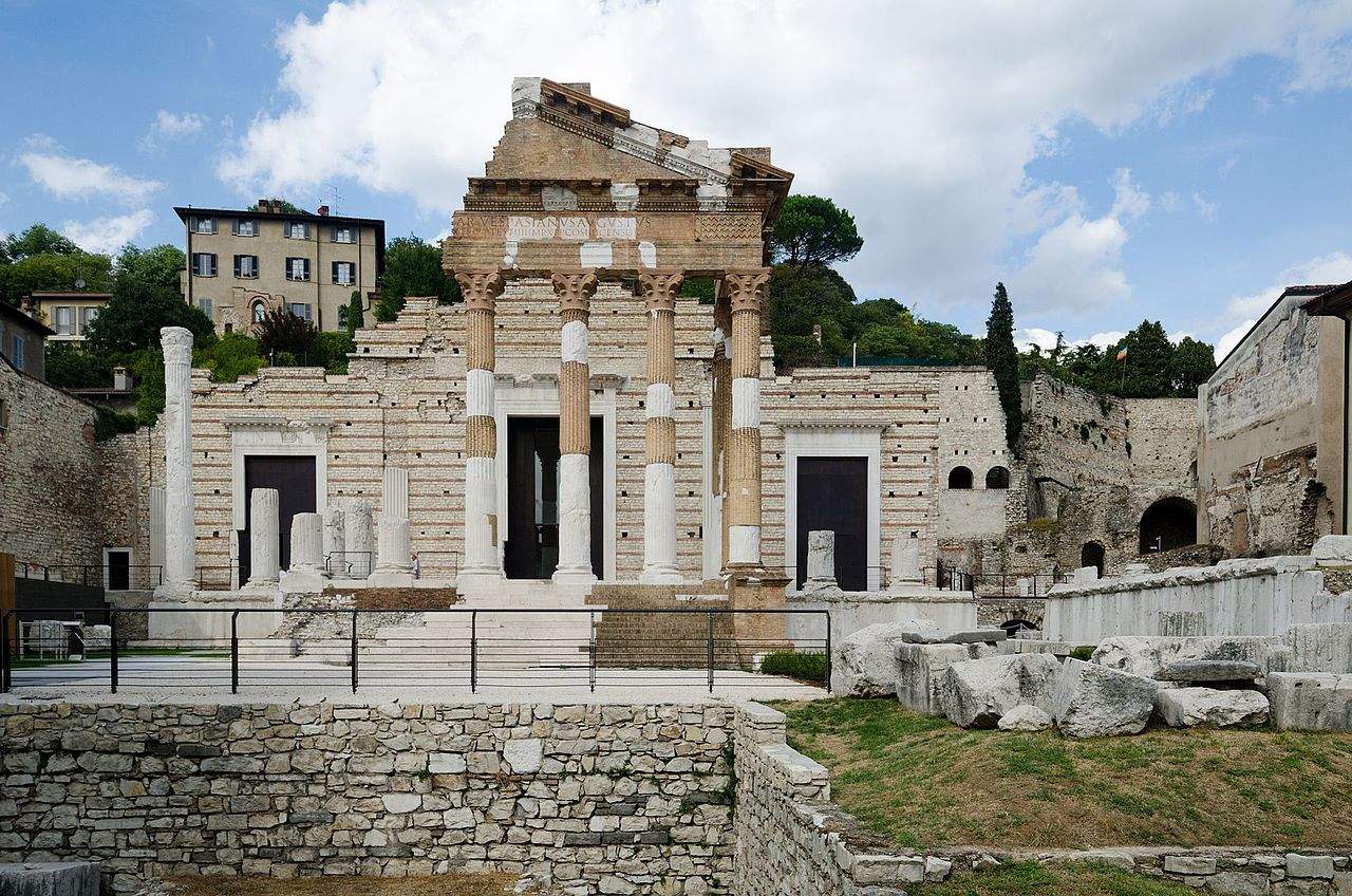 Zehn archäologische Stätten und Parks in der Lombardei zu sehen
