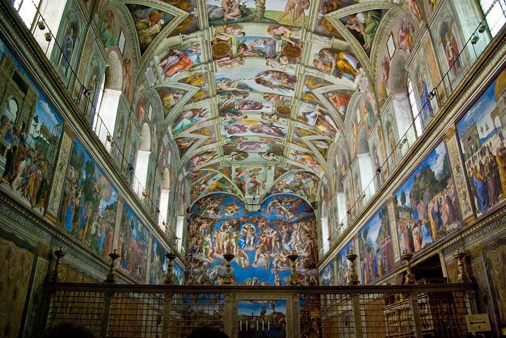 On Rai5 a documentary recounts the long restoration of Michelangelo's frescoes in the Sistine Chapel 