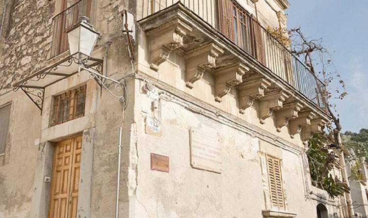 Sicile, la Casa Quasimodo sera achetée pour un million d'euros par la Région