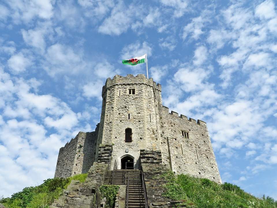 Cardiff Castle, where the Middle Ages and the 19th century coexist harmoniously