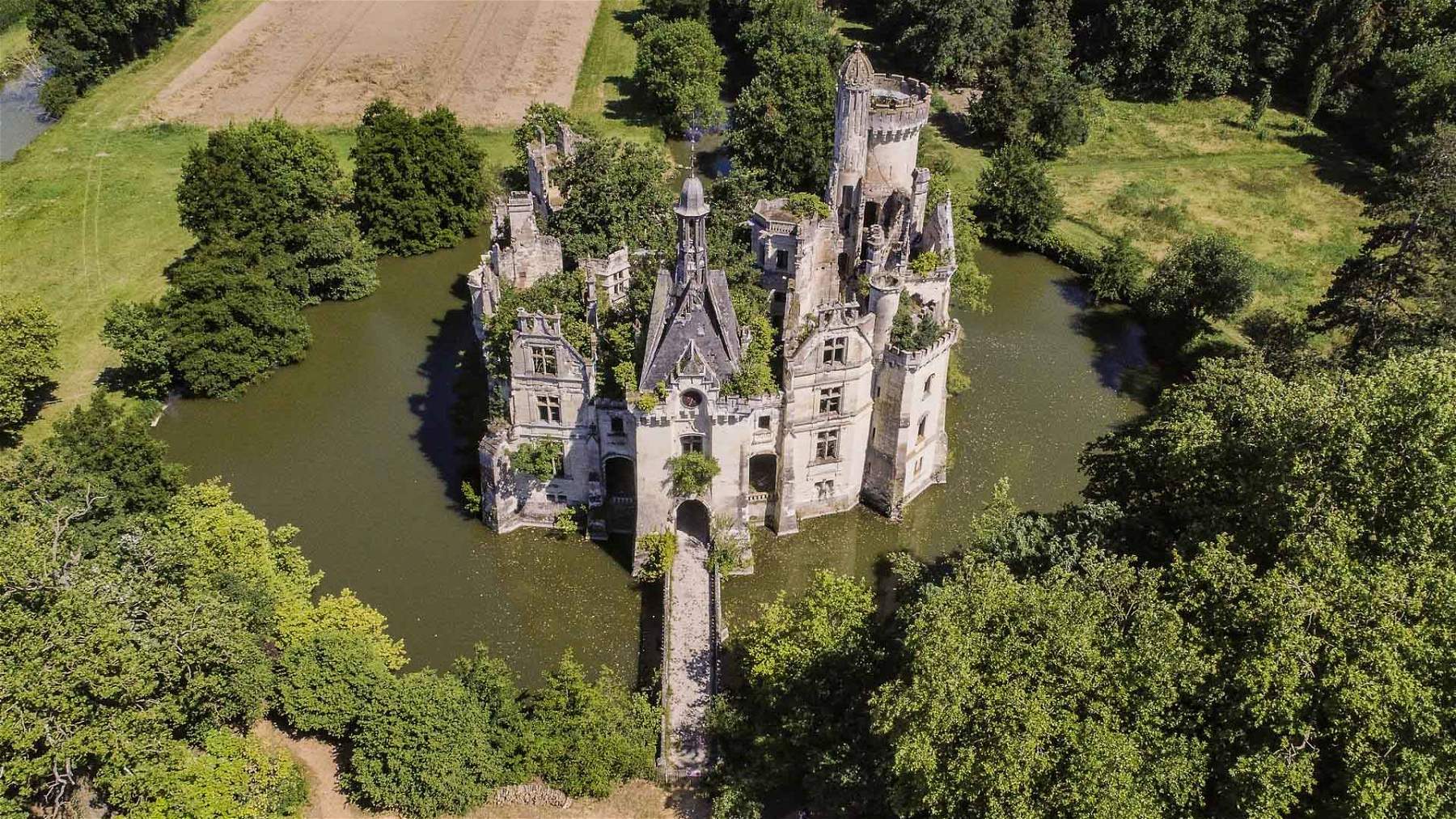 Francia, uno dei più bei Castelli della Loira recuperato grazie a un azionariato popolare
