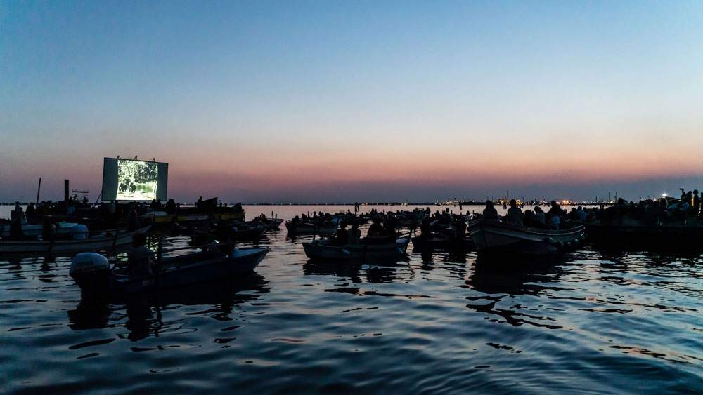 Kicking off cinema...floating in the Venice lagoon: twelve evenings on the theme of travel