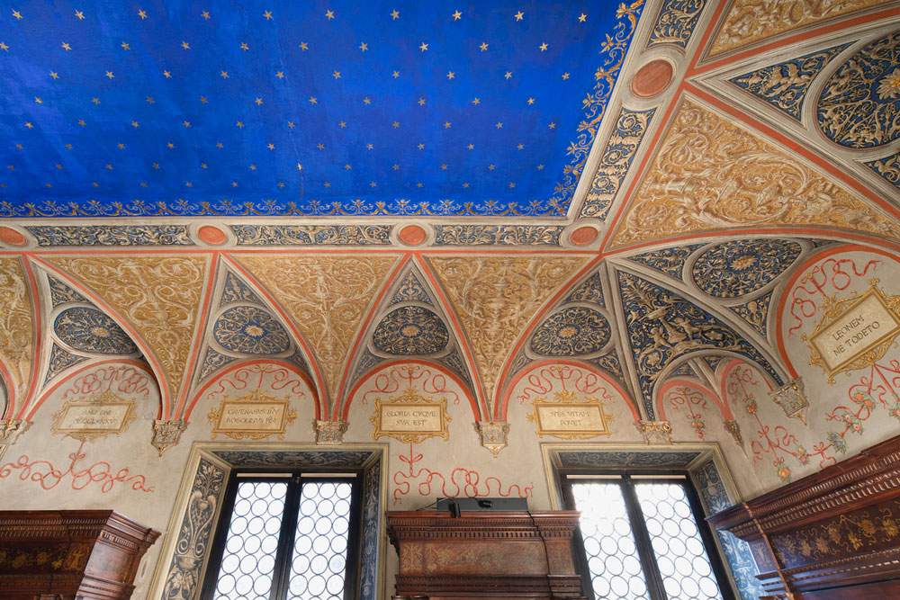 Museo Bagatti Valsecchi, restaurata la splendida decorazione pittorica ottocentesca della Biblioteca