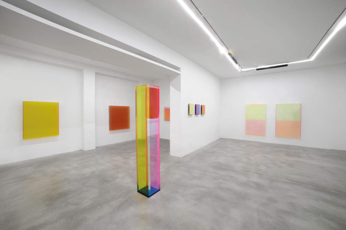 Depart Gallery
