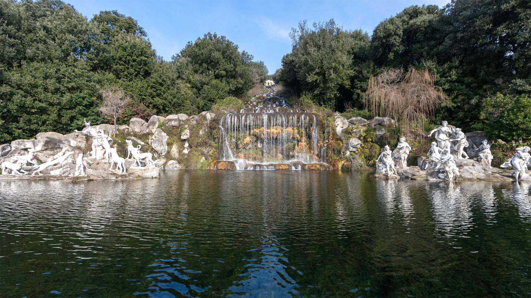 Caserte, restauration de la fontaine de Diane et Actéon, chef-d'œuvre du parc royal 