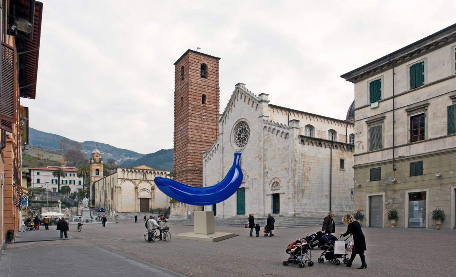Giuseppe Veneziano's giant blue banana invades one of Tuscany's most beautiful squares