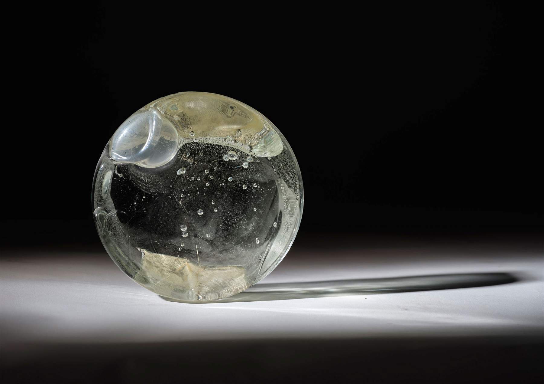 The fragility of life in the form of glass bubbles: LucÃ­a Vallejo Garay on show in Venice