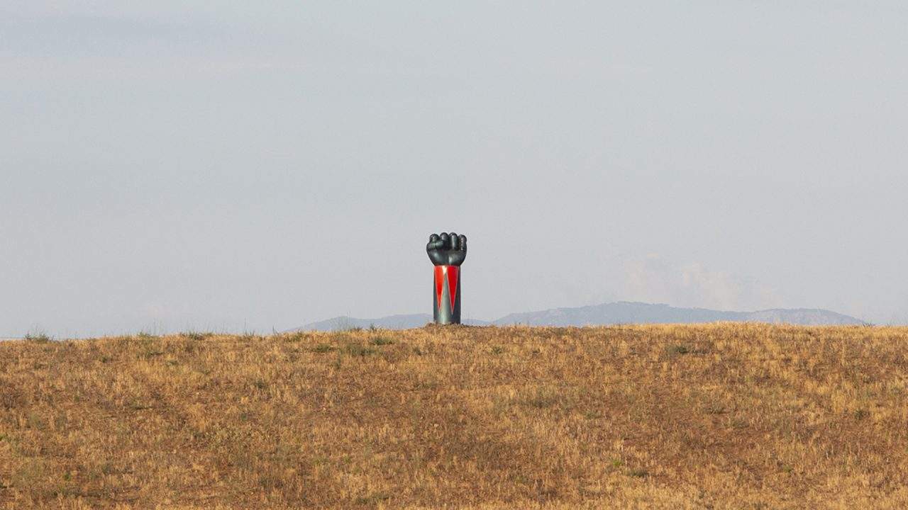 Ufo Robot arrive en Maremme : un bras de 5 mètres de Goldrake apparaît