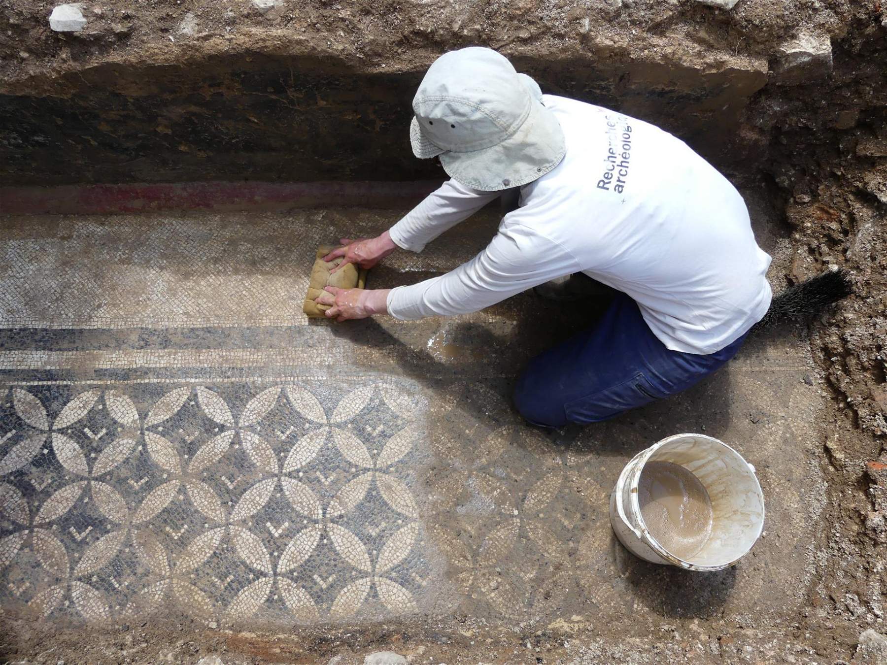 France, découverte de mosaïques rares dans une villa gallo-romaine près de Lyon