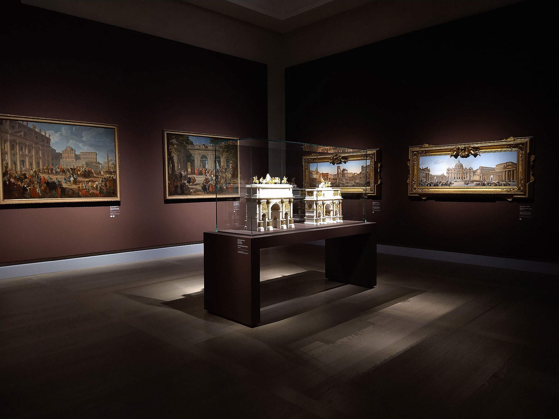 Sala della mostra Grand Tour. Sogno d'Italia da Venezia a Pompei