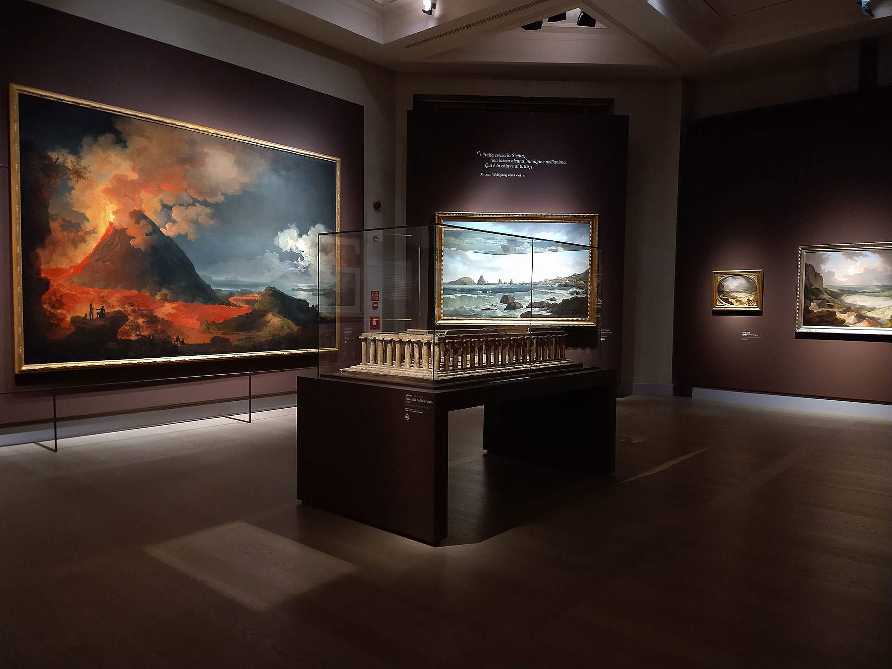 Sala de la exposición Grand Tour. Sueño de Italia de Venecia a Pompeya Sala de la exposición Grand Tour. Sueño de Italia de Venecia a Pompeya