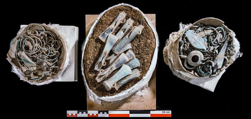 France, des archéologues découvrent un trésor rare composé de dizaines d'objets de l'âge du bronze