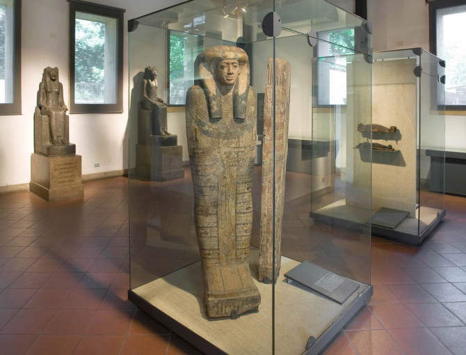 Der Ägyptische Saal des Archäologischen Museums Der Ägyptische Saal des Archäologischen Museums