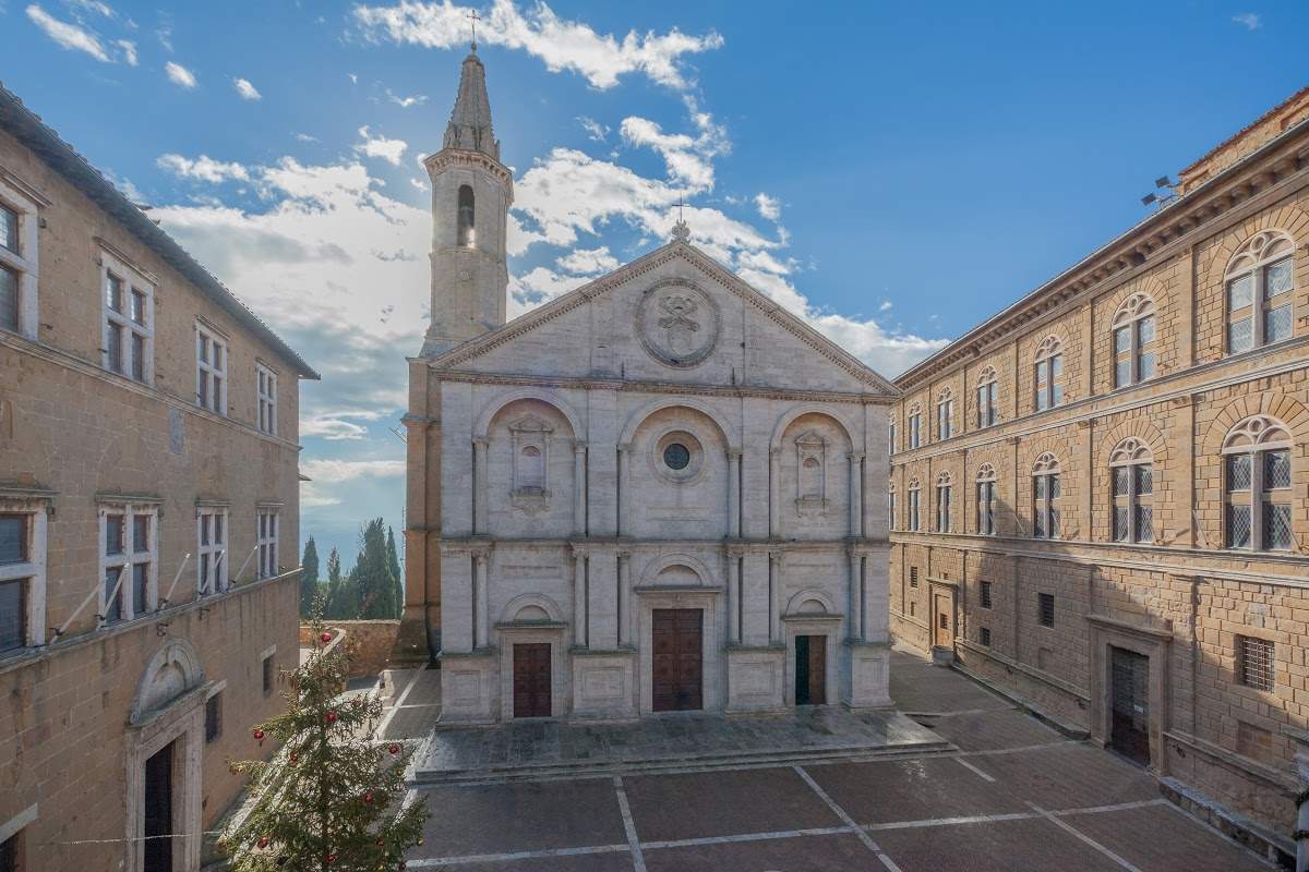 An itinerary in Val d'Orcia in the footsteps of Pope Pius II, great humanist of the 15th century