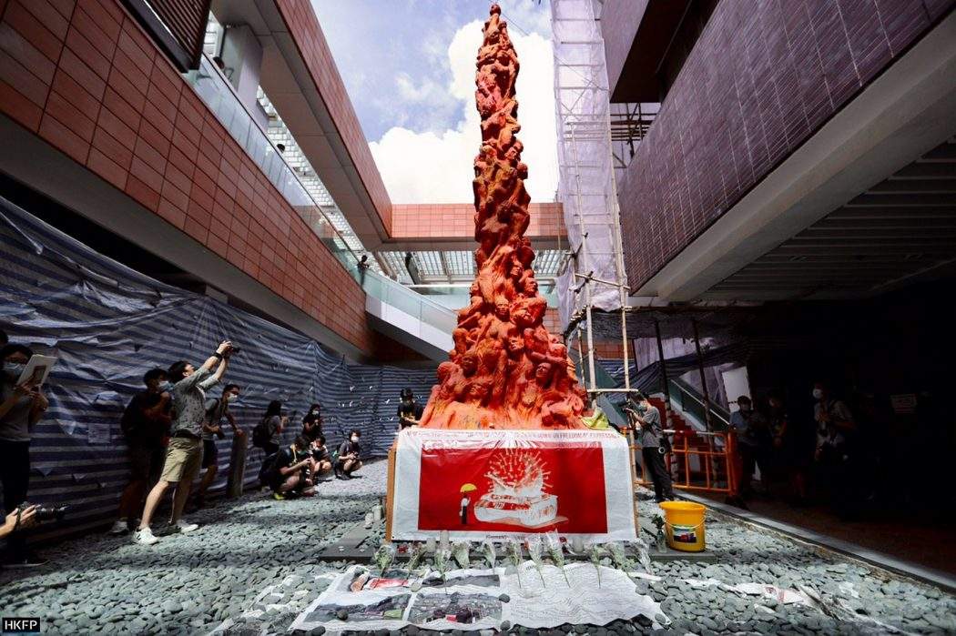 Hong Kong, la statue commémorant le massacre de la place Tiananmen est enlevée