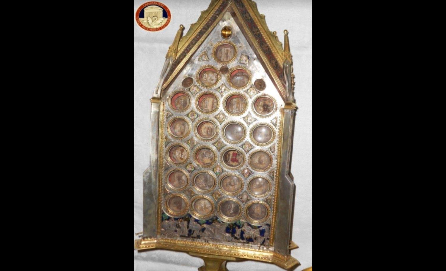 Reliquary of St. Galgano returned to Siena today: it had been stolen in 1989