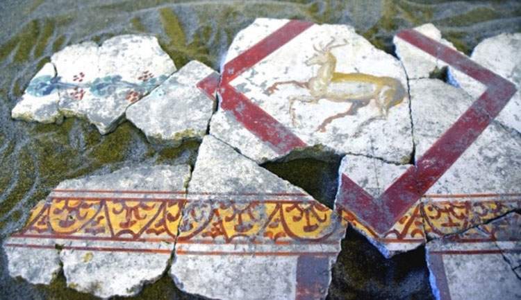 Pompéi, pour la première fois un robot réassemble des milliers de fragments de fresques