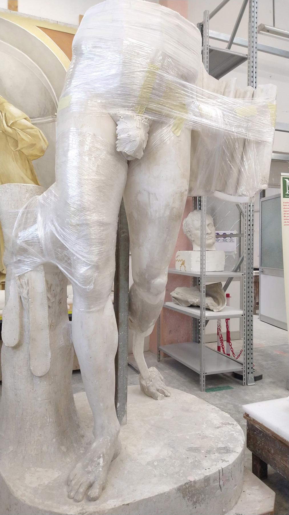 Il Napoleone di Canova, laboratori dell'Accademia di Belle Arti di Carrara

