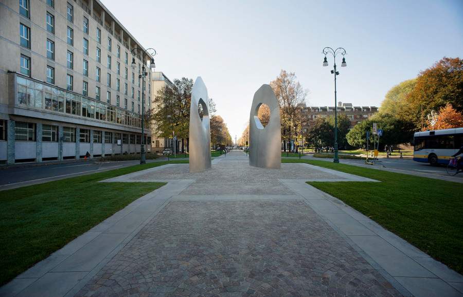 Turin, Mazzoleni offre une sculpture publique à la ville en hommage à Léonard de Vinci 