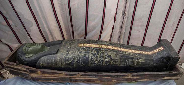 Nuova straordinaria scoperta a Saqqara: sarcofagi risalenti a 3000 anni fa