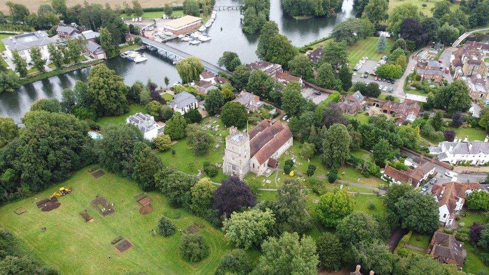 England, traces found of lost monastery of Queen Cynethryth of Mercia