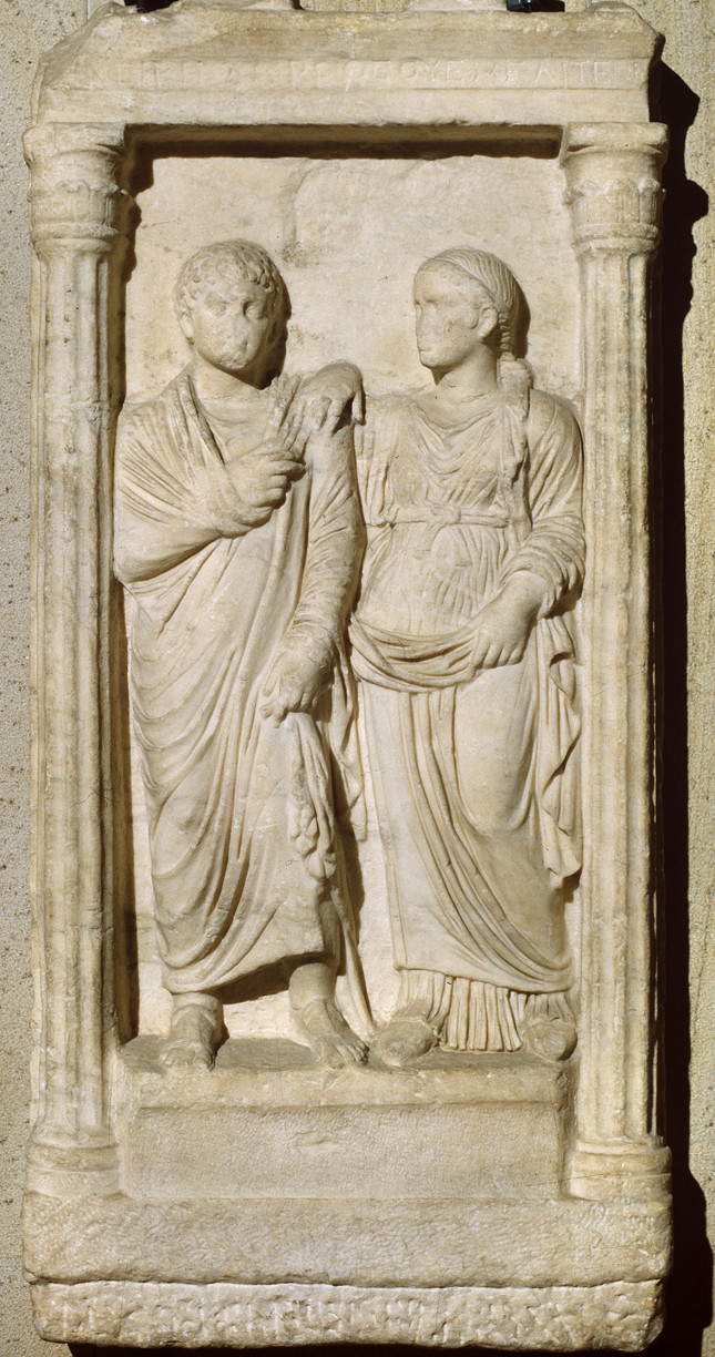 Griechische Kunst, Stele mit Dorotheus und Nizza (1. Jahrhundert n. Chr.; griechischer Marmor, 185 x 75 x 1,4 cm; Padua, Musei Civici agli Eremitani, Archäologisches Museum) Griechische Kunst, Stele mit Dorotheus und Nizza (1. Jahrhundert n. Chr.; griechischer Marmor, 185 x 75 x 1,4 cm; Padua, Musei Civici agli Eremitani, Archäologisches Museum)