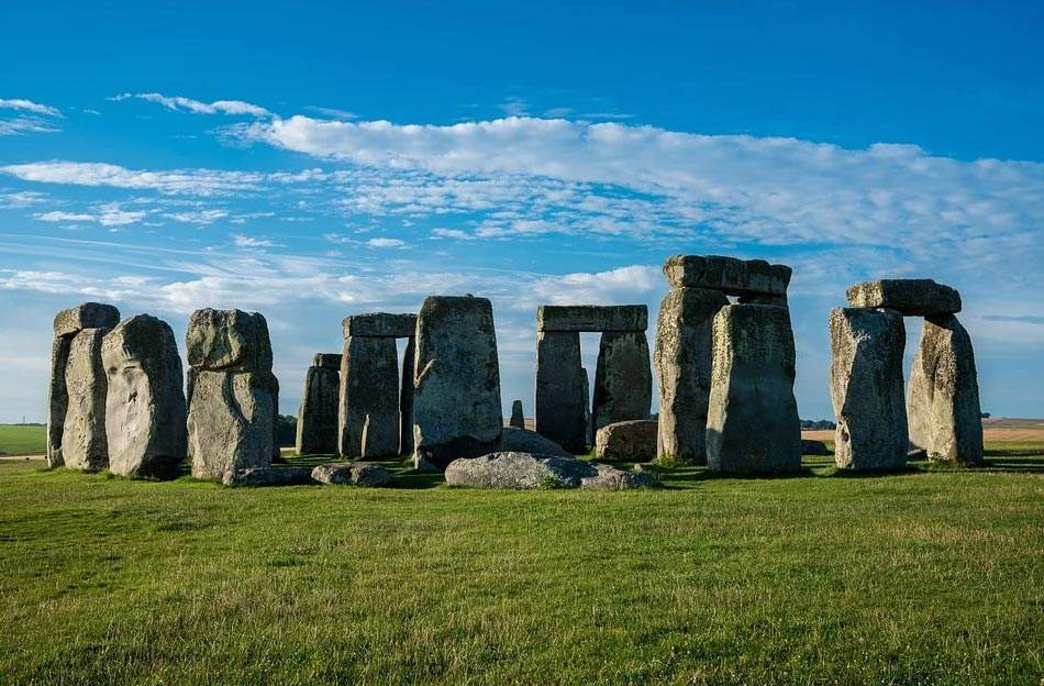 Stonehenge costruito da “migranti del Galles”: scoperto un sito identico a quello inglese