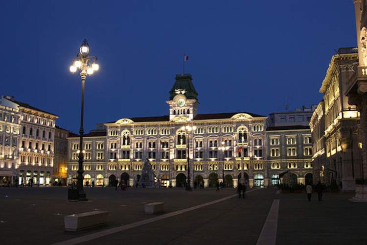 Discovering legends, mysteries and ghosts of Trieste: guided tours...chilling 