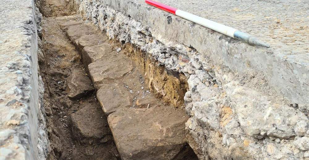Angleterre, un tronçon du mur d'Hadrien découvert à Newcastle