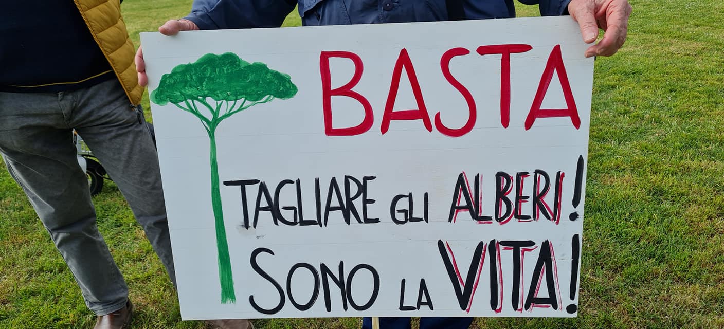 Un momento della manifestazione del 30 maggio