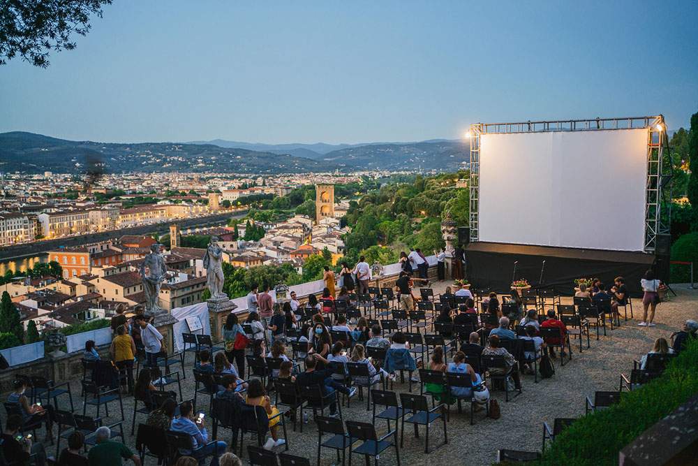 Florence, cinema under the stars returns to the Terrace of Villa Bardini