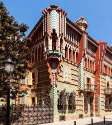 Barcelona, con Airbnb puedes dormir en la Casa Vicens de Antoni Gaudí por 1 euro