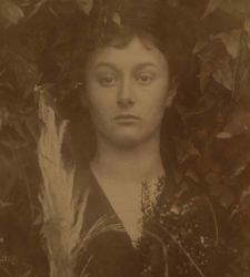 Senigallia dedica una mostra a Julia Margaret Cameron, prima fotografa ammessa alla Royal Photographic Society 