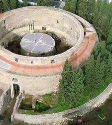 Die vielen Leben des Mausoleums des Augustus, von den Anfängen der Kaiserzeit bis heute