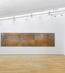 Bolzano acoge la primera exposición de Michael Krebber, importante artista alemán contemporáneo