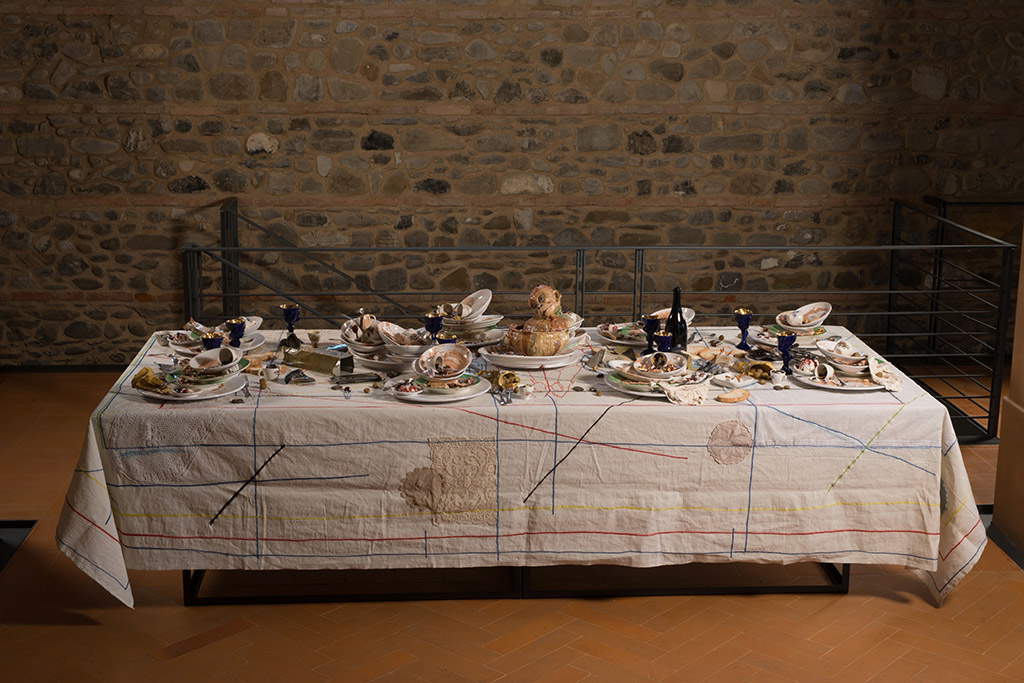 Bertozzi & Casoni, Resistenza 2 (2018; ceramica policroma, 300 x 214 cm; Sassuolo, Museo Bertozzi & Casoni
 Bertozzi & Casoni, Resistencia 2 (2018; cerámica policromada, 300 x 214 cm; Sassuolo, Museo Bertozzi & Casoni)