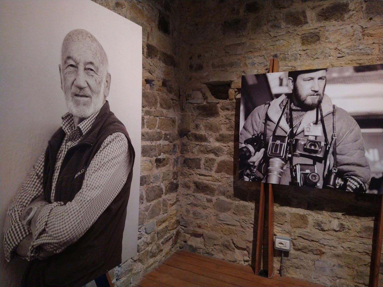Agencement des expositions Gianni Berengo Gardin. La couleur distrait. Un monde en noir et blanc Agencement des expositions Gianni Berengo Gardin. La couleur distrait. Un monde en noir et blanc