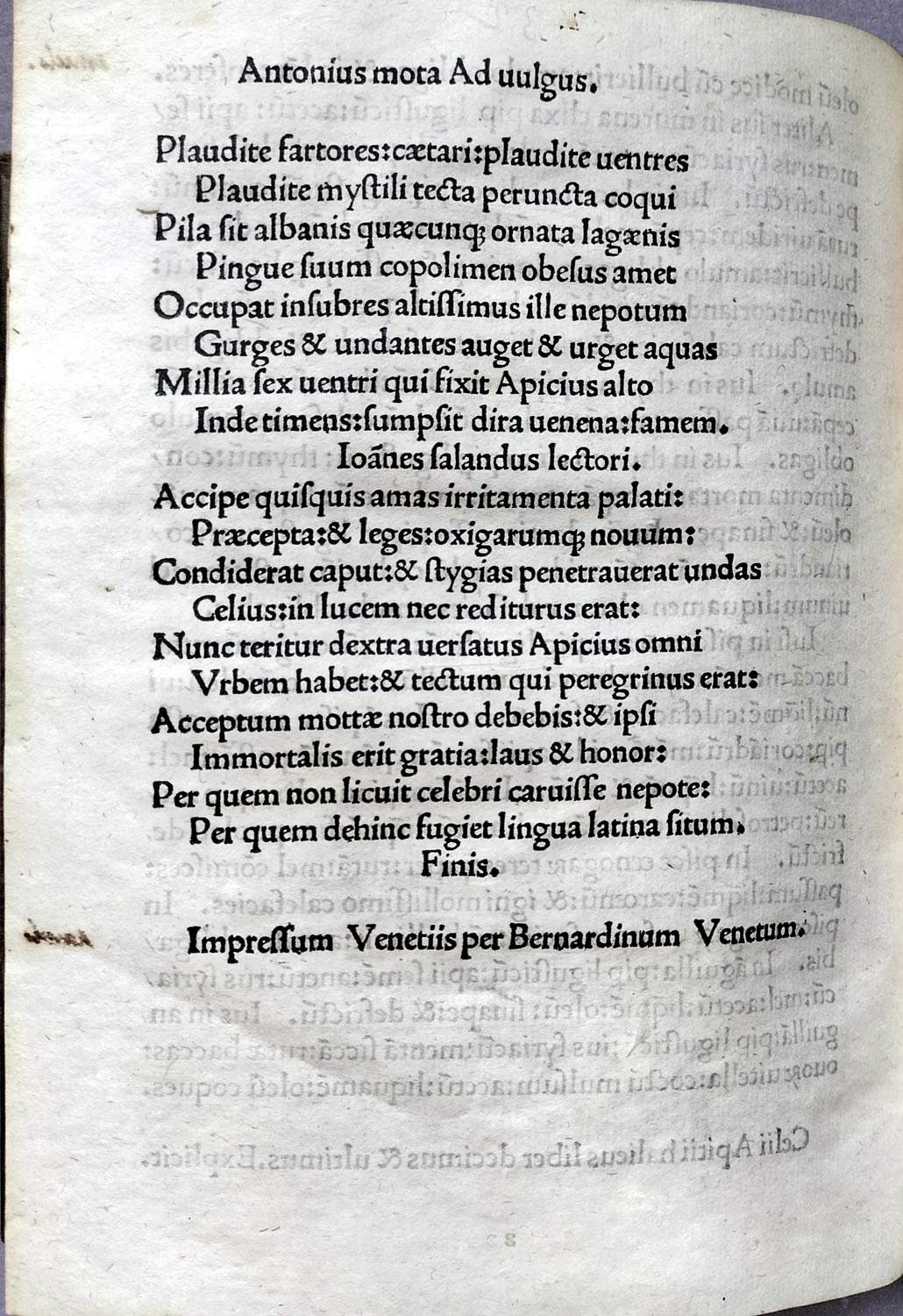 Colofón de la editio princeps impresa en Venecia por Bernardino Vitali (Impressum Venetiis per Bernardinum Venetum) (c. 32v) Colofón de la editio princeps impresa en Venecia por Bernardino Vitali (Impressum Venetiis per Bernardinum Venetum) (c. 32v)
