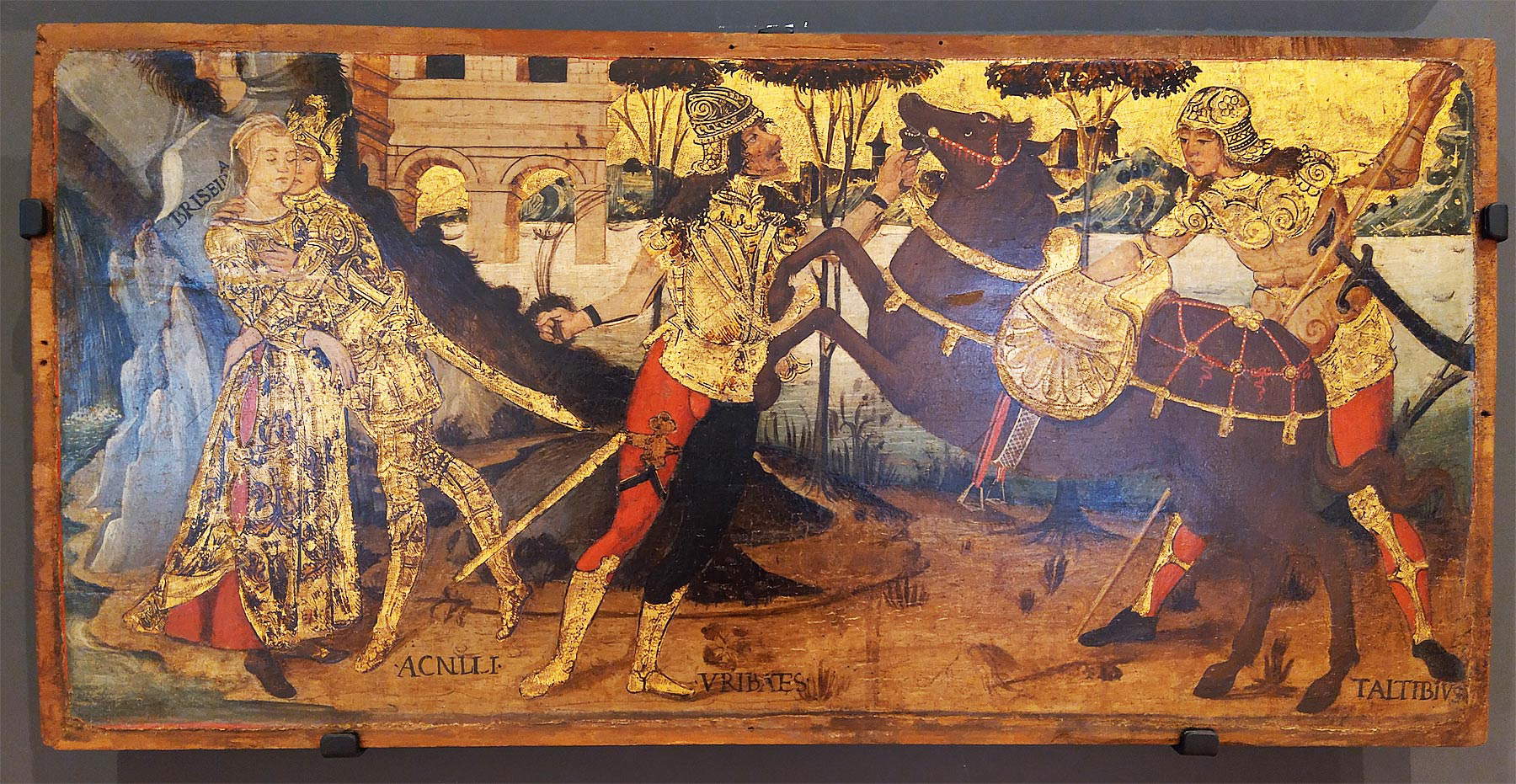 Meister der Charitas von Bentivoglio (Bernardino di Nanni dell'Eugenia?), Eurybates und Thaltibius führen Briseis von Achilles weg, der sich mit einem Kuss von ihr verabschiedet (um 1490-1500; Tempera auf Tafel, 31,4 x 63,3 cm; Écouen, Musée National de la Renaissance, Inv. 7499) Meister der Charitas von Bentivoglio (Bernardino di Nanni dell'Eugenia?), Eurybates und Thaltibius führen Briseis von Achilles weg, der sich mit einem Kuss von ihr verabschiedet (um 1490-1500; Tempera auf Tafel, 31,4 x 63,3 cm; Écouen, Musée National de la Renaissance, Inv. 7499)