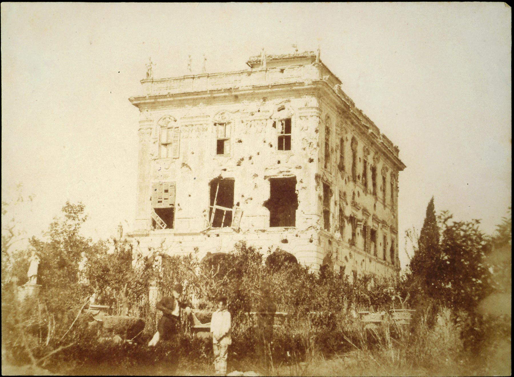 Stefano Lecchi, Villa Valentini (1849; carta salata da calotipo, 162 x 223 mm; Roma, Biblioteca di Storia Moderna e Contemporanea)