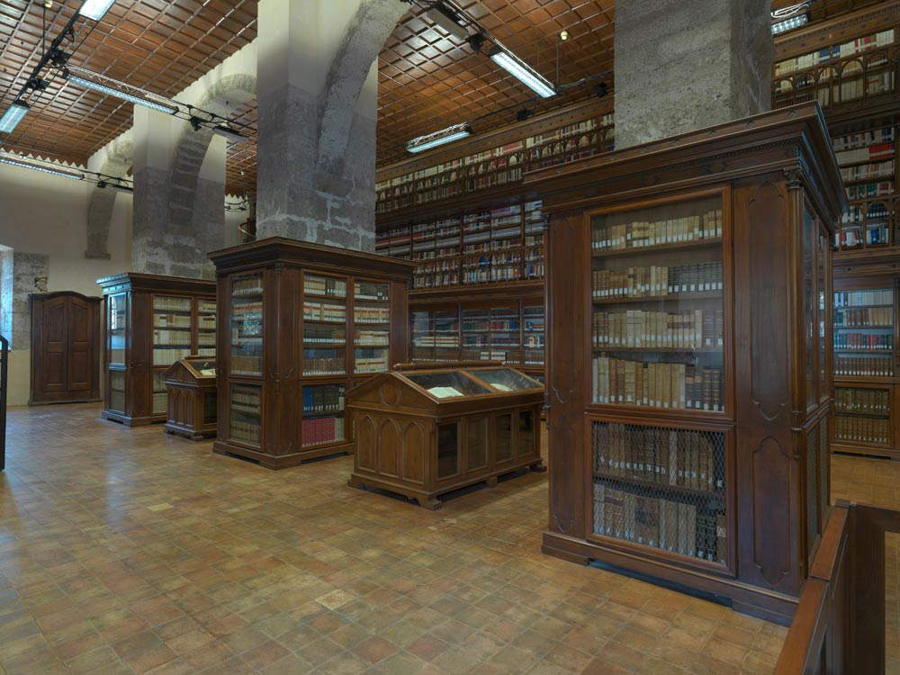 La Biblioteca Statale del Monumento Nazionale di Casamari