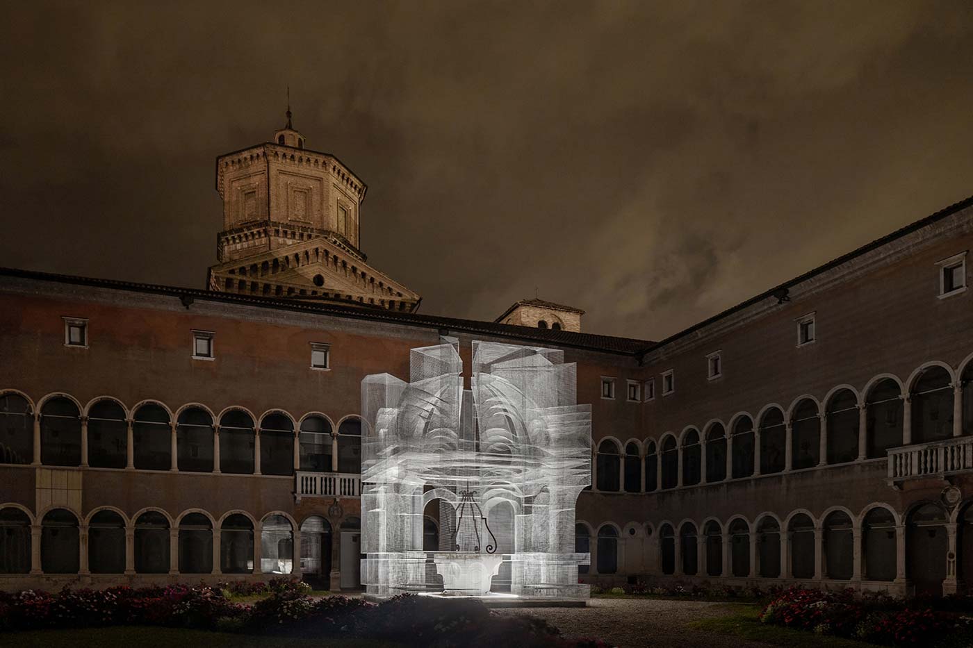 Edoardo Tresoldi, Sacral (2016; rete metallica; Ravenna, MAR - Museo d'Arte della Città di Ravenna) Edoardo Tresoldi, Sacral (2016; rete metallica; Ravenna, MAR - Museo d'Arte della Città di Ravenna)
