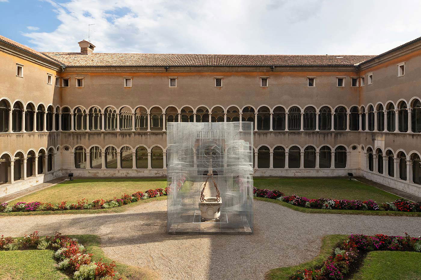 Edoardo Tresoldi, Sacral (2016; rete metallica; Ravenna, MAR - Museo d'Arte della Città di Ravenna) Edoardo Tresoldi, Sacral (2016; rete metallica; Ravenna, MAR - Museo d'Arte della Città di Ravenna)