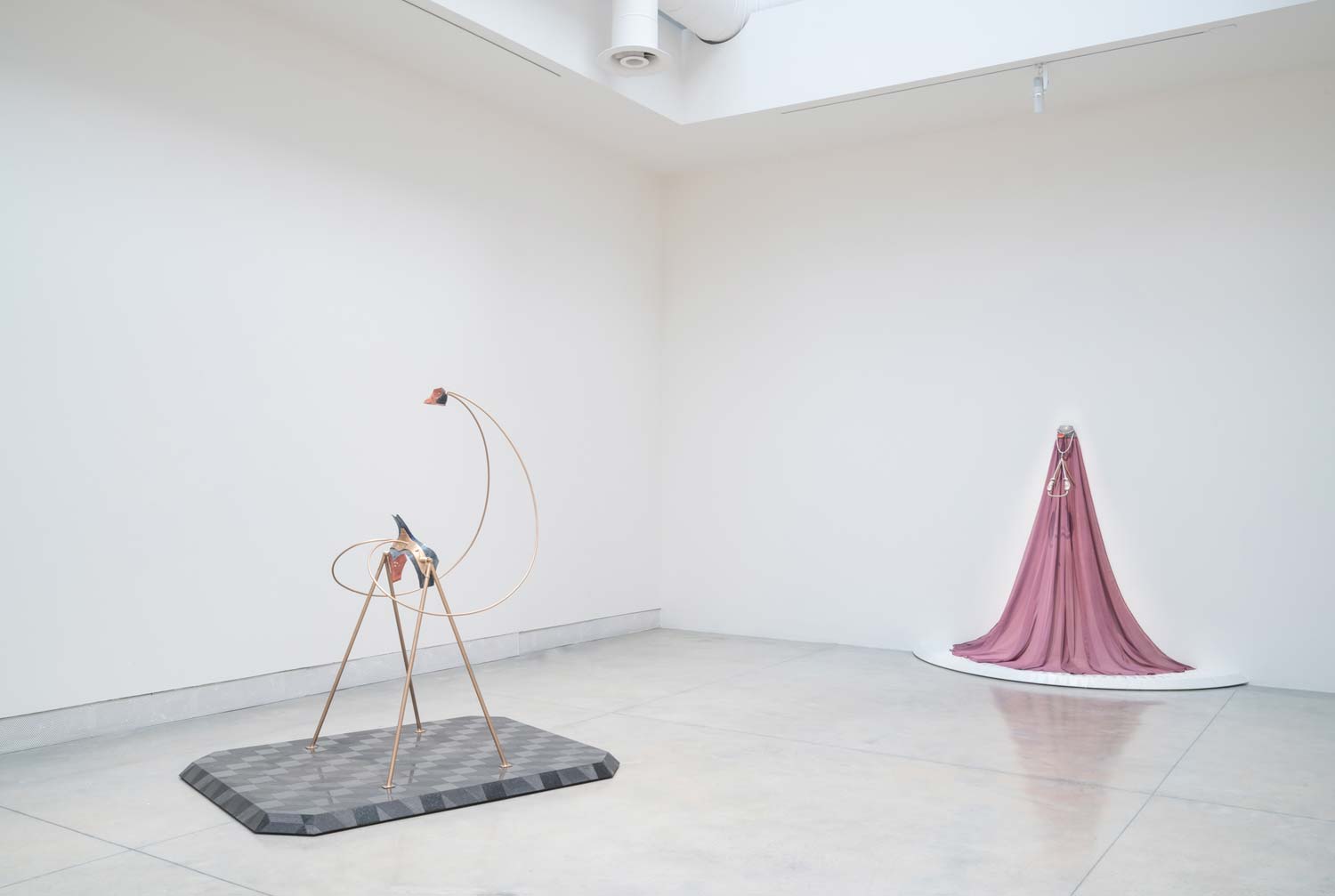 Œuvres de Julia Phillips à la Biennale de Venise. Photo de Marco Cappelletti Œuvres de Julia Phillips à la Biennale de Venise. Photo de Marco Cappelletti